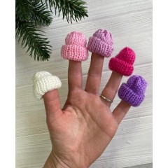Шапочки вязанные декоративные