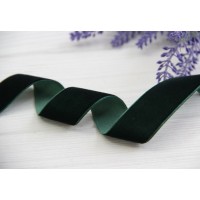 Оксамитова стрічка "1,5 см" темно зелена рулон 45 метрів