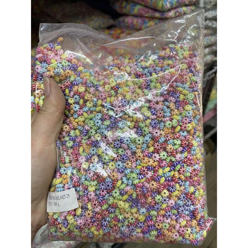 Бусины микс   " Цветочек № 3 "      500 грам