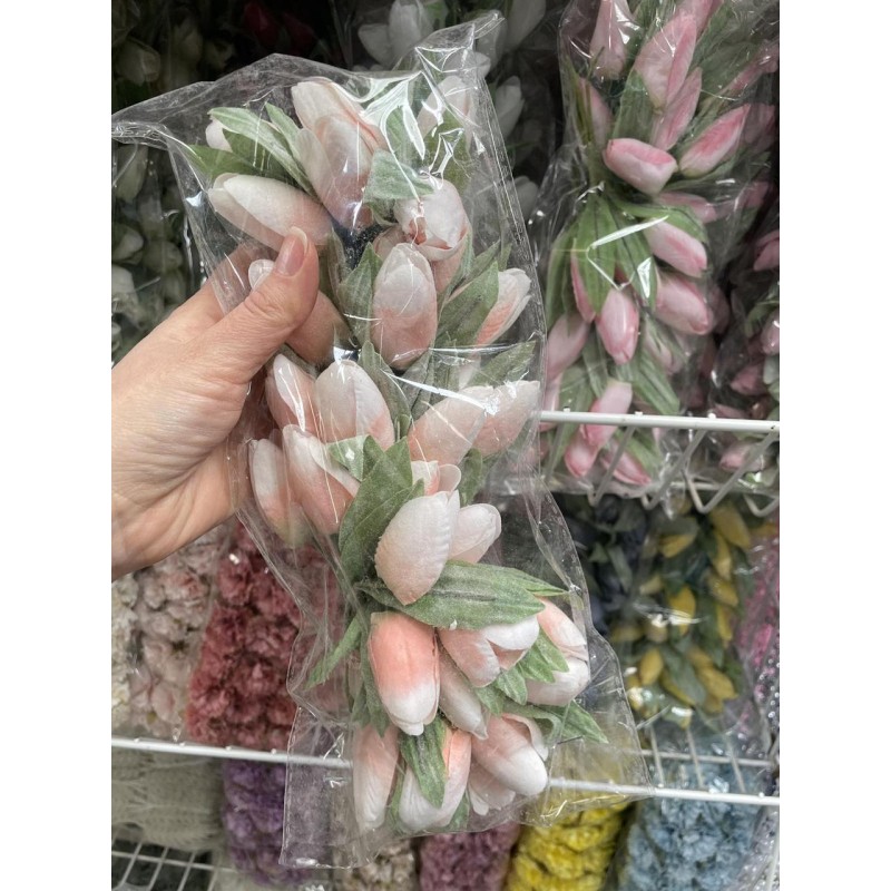 Тюльпаны большие  ,  персиковые  36 шт