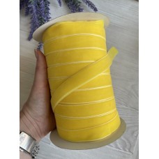 Стрічка оксамитова  1,5 см #15 жовта  45 метрів