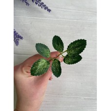 Подложка с листочками зеленая МАЛЕНЬКАЯ , 100 шт