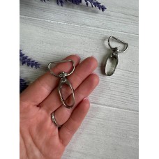 Карабин овальный " 43 мм  "   серебро   1 шт