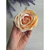 Роза головка " Зефирная  "   персиково желтая      упаковка  12  шт