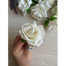 Розы Бархатные ,  кремовые      упаковка  10 шт