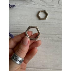 Кольцо самозажимное люкс  " Соты    "   серебро    1 шт