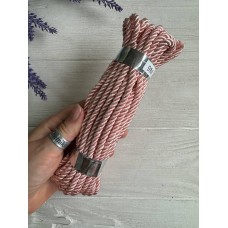 Шнур толстый , персиково розовый   9 метров