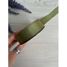 Атлас  ДВУХСТОРОННИЙ   2,5 см  ,   оливковый     22.5 метра