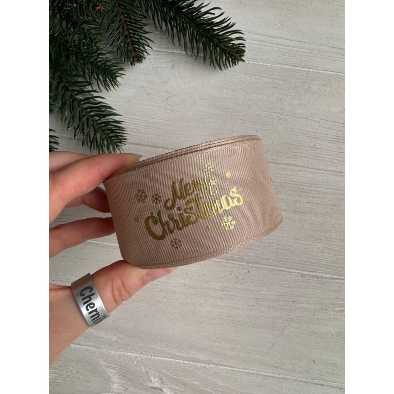 Репс  " Merry Christmas со снежинками  № 3 "  4 см имбирный       рулон 22.5 метра