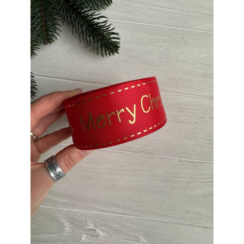Репс  " Merry Christmas снежинки и падуб  "  4 см красный        рулон 22.5 метра