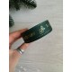 Репс  " Merry Christmas,  снежинки и падуб "  2,5 см темно зеленый       рулон 22.5 метра