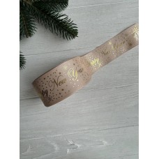 Репс  "Happy new year и снег   "  4 см имбирный       рулон 22.5 метра