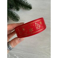 Репс  " Елочки и  снежинки  "  2,5 см красный       рулон 22.5 метра