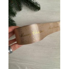 Атлас "  Merry Christmas со звездочками "  4 см  имбирный       рулон 22.5 метра
