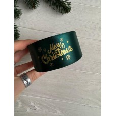 Атлас "  Merry Christmas со снежинками "  4 см  темно зеленый       рулон 22.5 метра