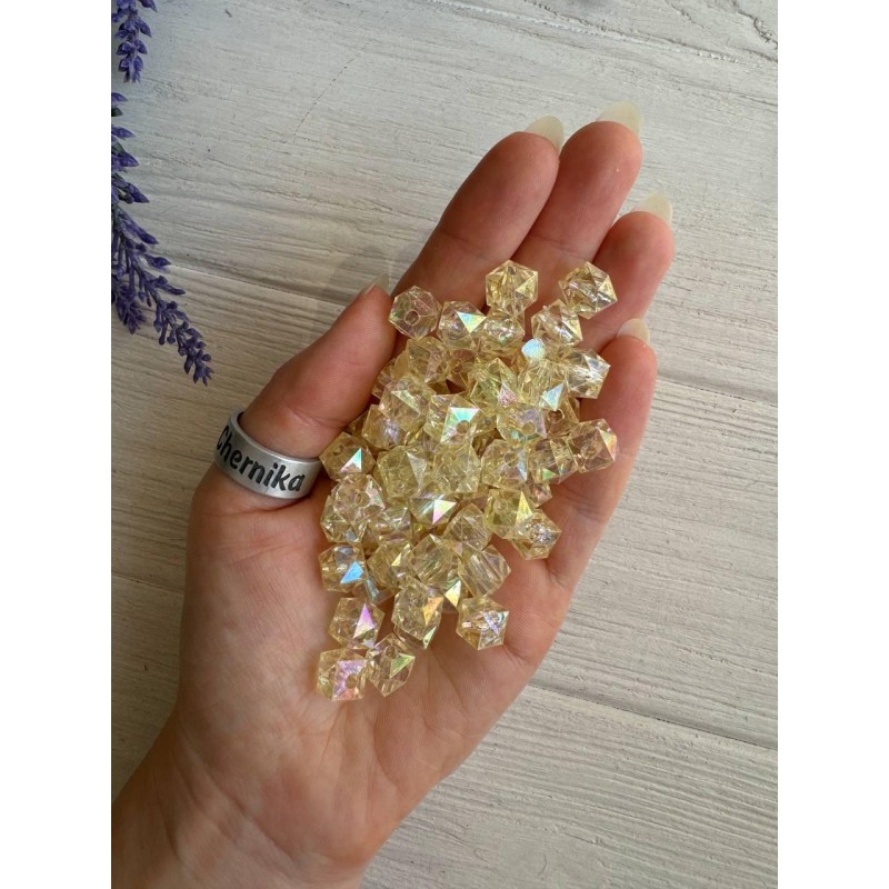 Намистини Куб  " Кришталеві Хамелеон "  10 мм, айворі    500 грам