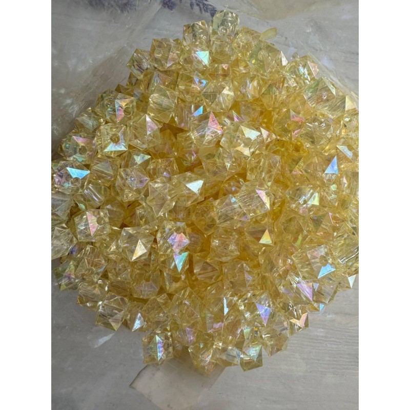 Намистини Куб  " Кришталеві Хамелеон "  10 мм, айворі    500 грам