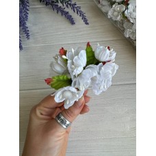 Цветы вишни белые     72 шт