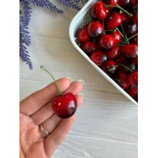 Черешни , красные    200 шт