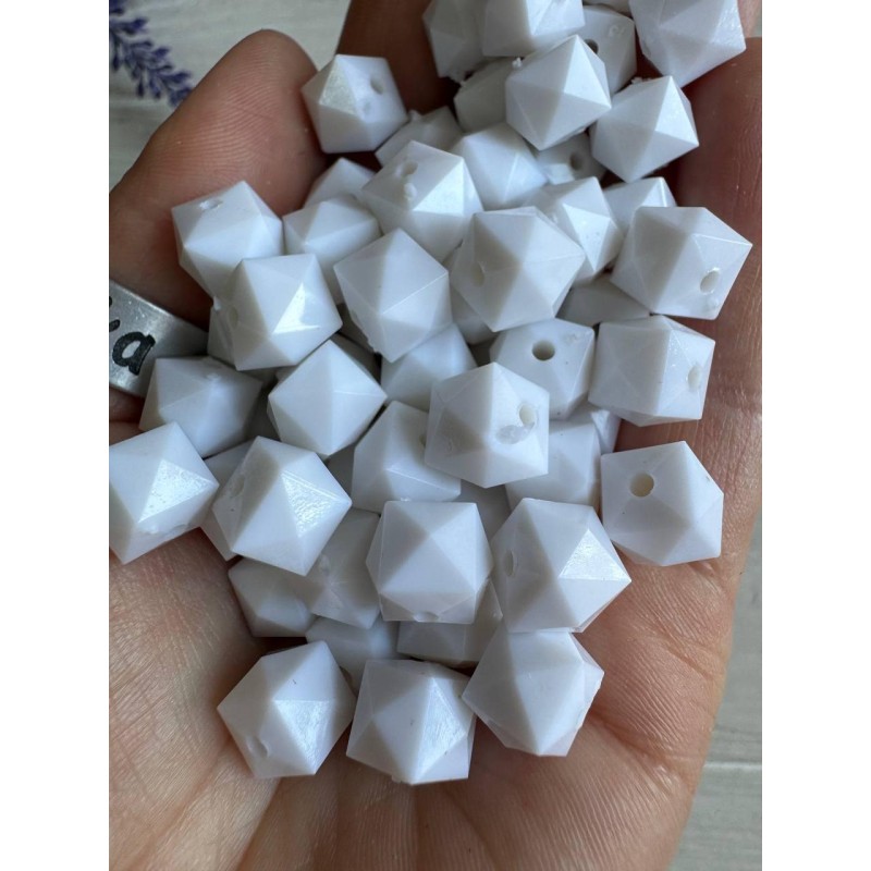 Намистини  " Куб Грановані матові  " 10 мм, білі  500 грамів