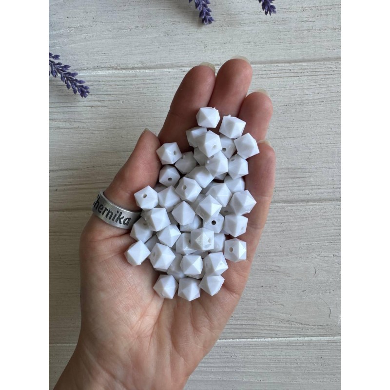 Намистини  " Куб Грановані матові  " 10 мм, білі  500 грамів