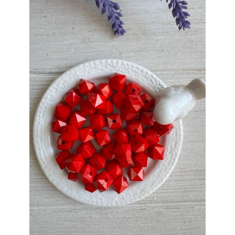 Намистини  "Куб Грановані матові  " 10 мм, червоні  500 грамів