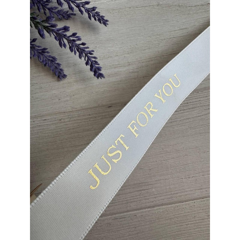 Атлас " Золотий малюнок Just for you"  2,5 см , бежевий 18 метрів