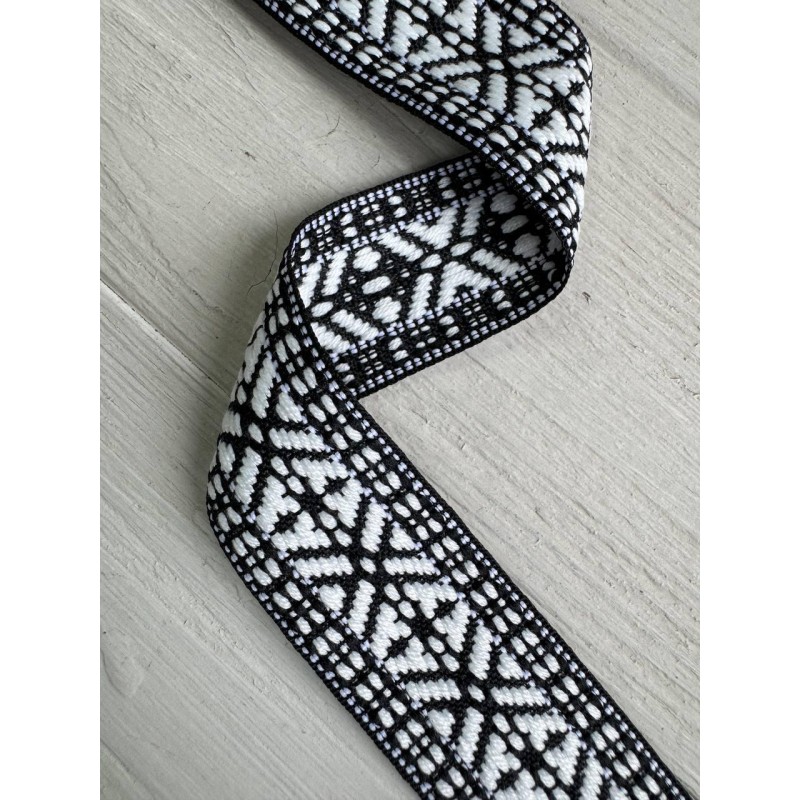 Тасьма жакардова з орнаментом " 19851 "  3,0 см ,  22.5 метри