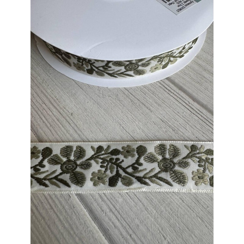 Тасьма жакардова з орнаментом " 19825 "  2,5 см , 22.5 метри