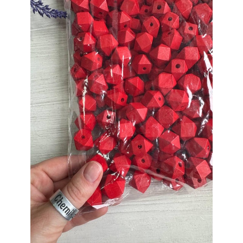 Намистини дерев'яні куб, 16 мм червоні  500 грамів