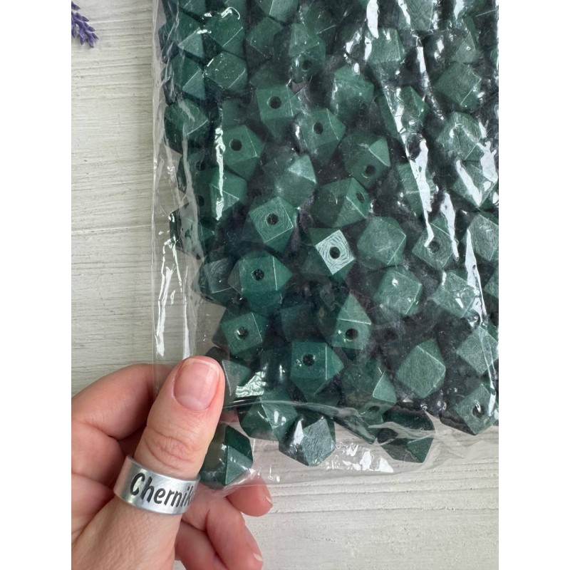 Намистини дерев'яні куб, 16 мм  темно зелені 500 грамів