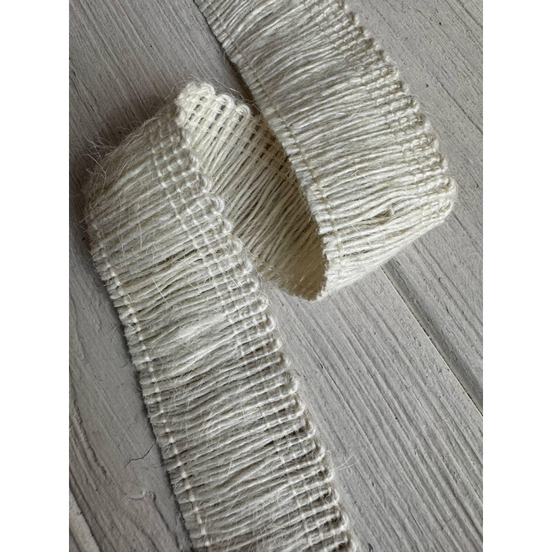 Стрічка мішковина " Бахрома 19340 " біла 4 см , рулон 10  метрів