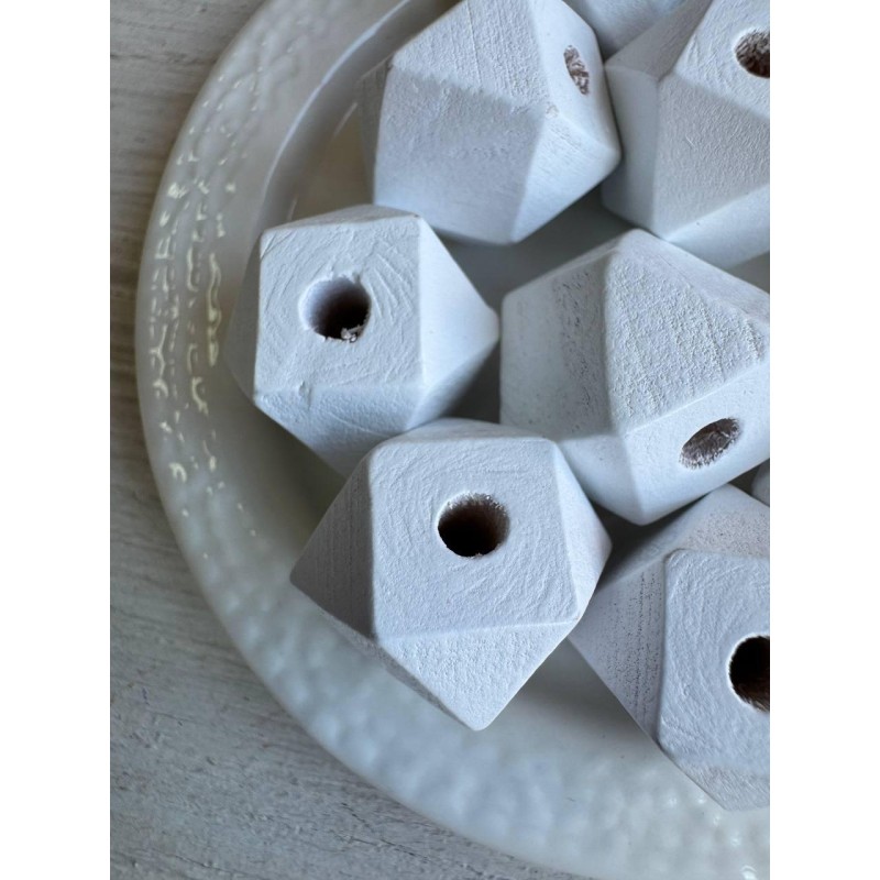 Намистини дерев'яні куб, 16 мм білі  500 грамів