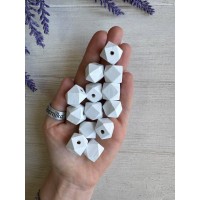 Бусины деревянные куб, 16 мм белые  500 грам
