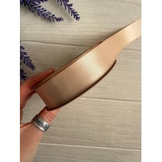 Атлас двохсторонній  2,5 см, середньо бежевий  22.5 метри