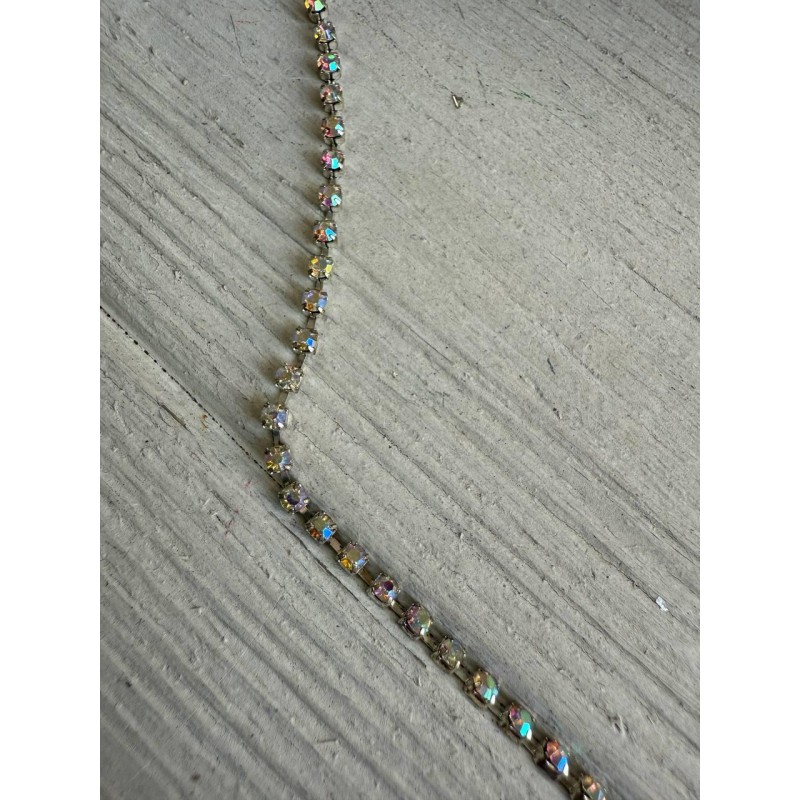 Стразовий ланцюжок 2,3 мм , хамелеон  1 метр