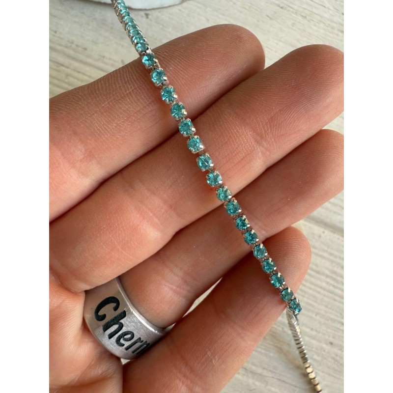 Стразовий ланцюжок 2,3 мм , голубий 1 метр