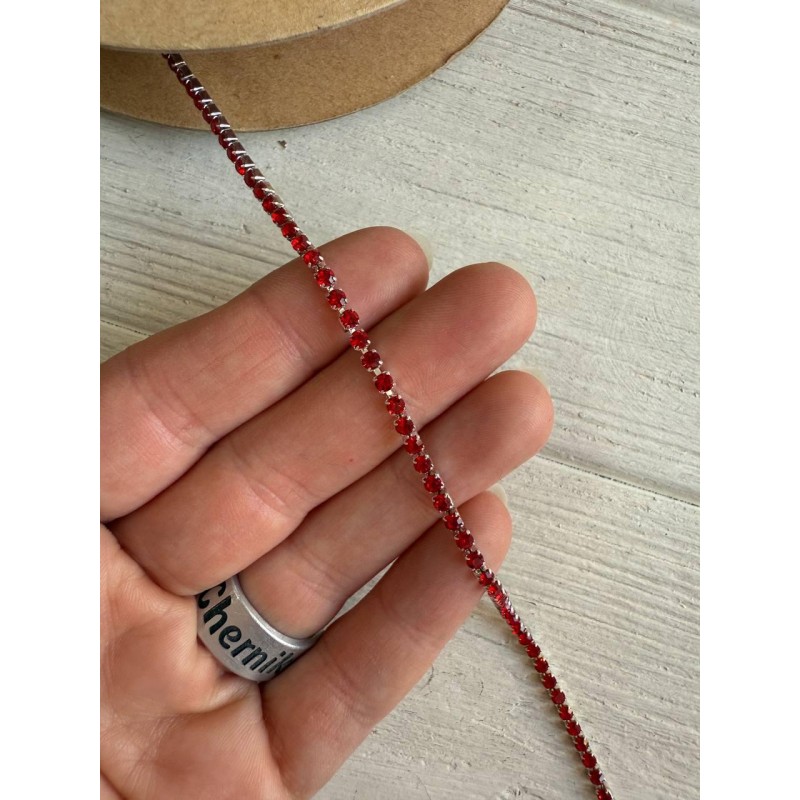 Стразовий ланцюжок 2,3 мм , червоний 1 метр