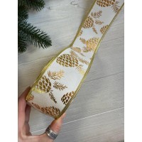 Стрічка НГ " Золоті кедрові шишки на білому " 6,3 см , 15 метрів