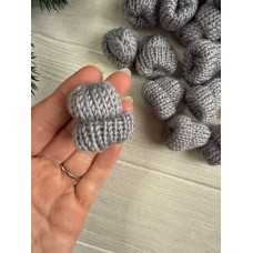 Шапочки в'язані декоративні, сірі 25 шт