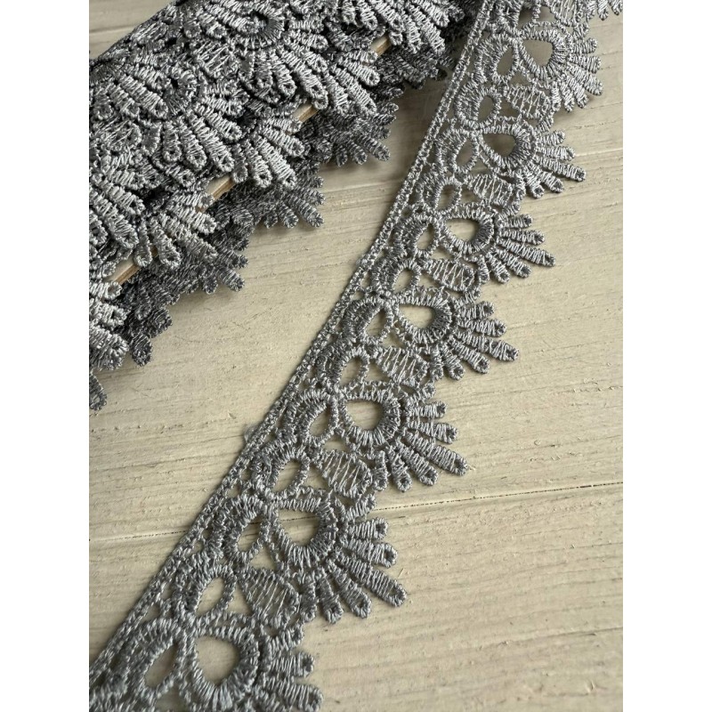 Мереживо макраме " Корона " сіре 10 метрів
