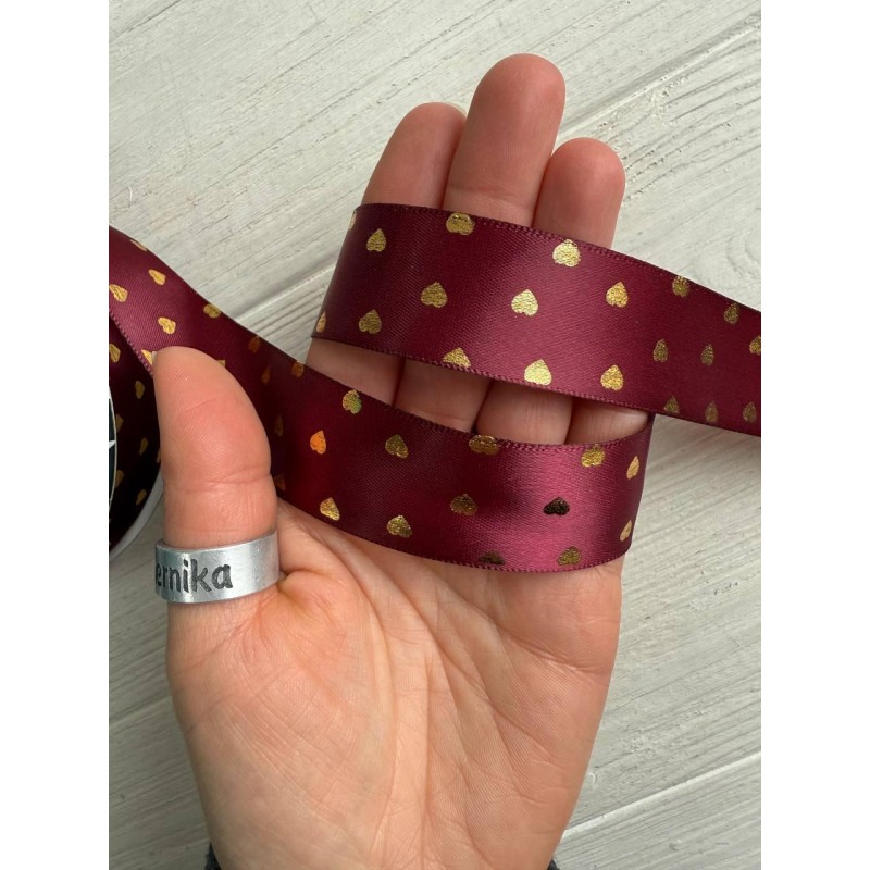 Атлас " Золоті сердечки "  2,5 см бордо   29 метрів