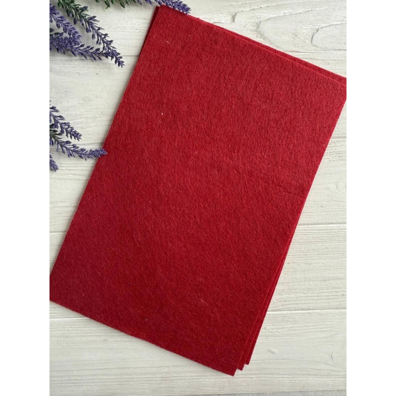 Фетр 2 мм 20 * 30 см  , червоний 3 шт Турція