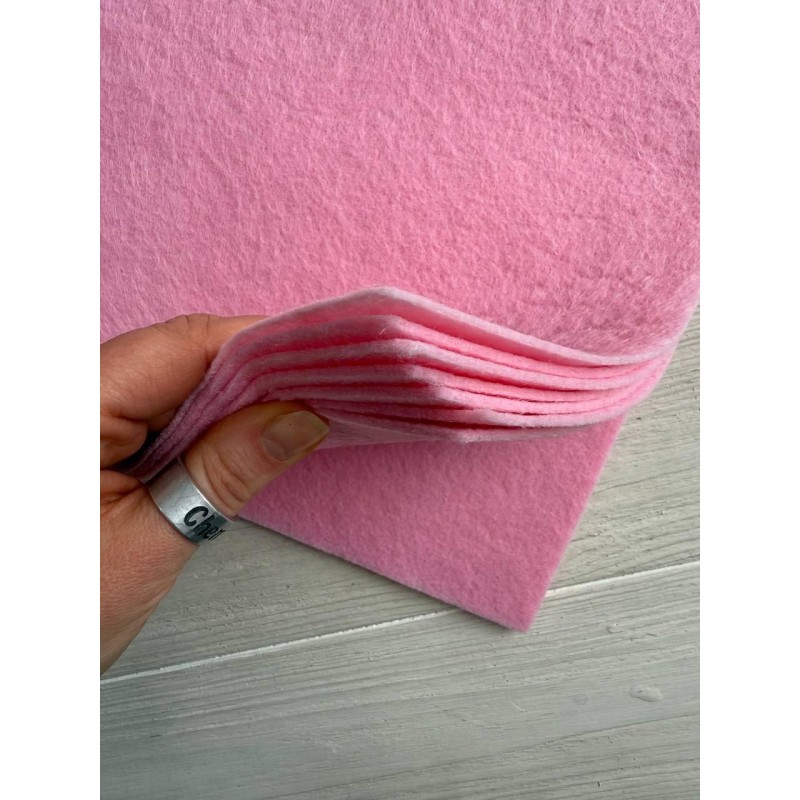 Фетр 2 мм  20 * 30 см , рожевий 5 шт Тірція