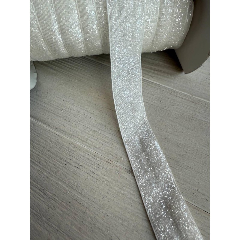 Стрічка оксамитова люрексова "2.5 см", біла 22 метрів