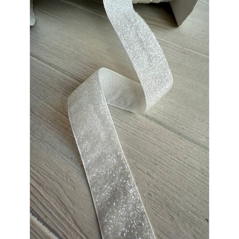 Стрічка оксамитова люрексова "2.5 см", біла 22 метрів