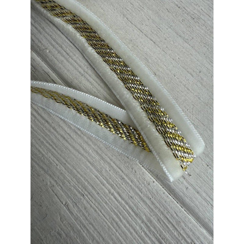 Стрічка оксамитова " 1,5 см" біла із золотом рулон 10 метрів