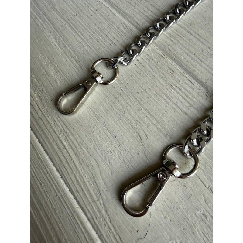 Ручка цепочка  с карабином  № 41 серебро 44 см