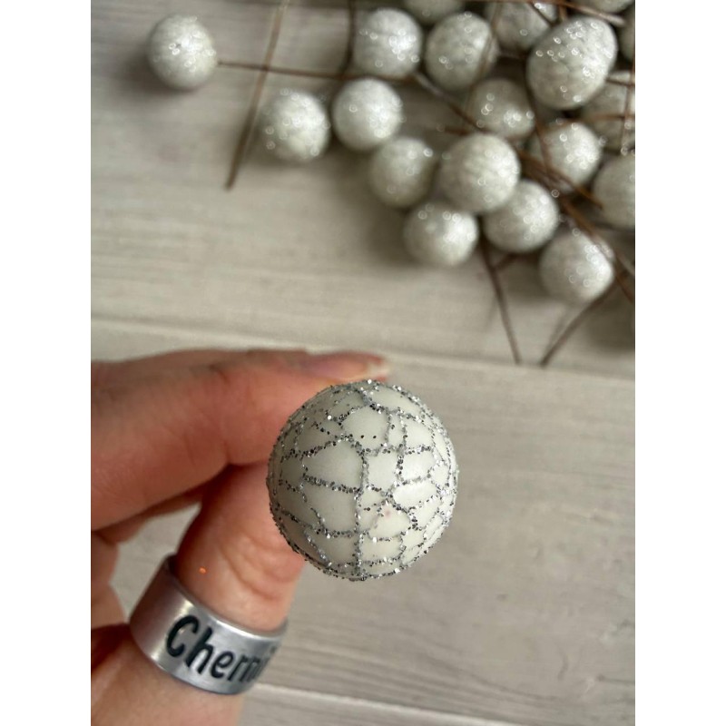 Ягідка на паличці "Мармурова", біла зі сріблом 340 шт.