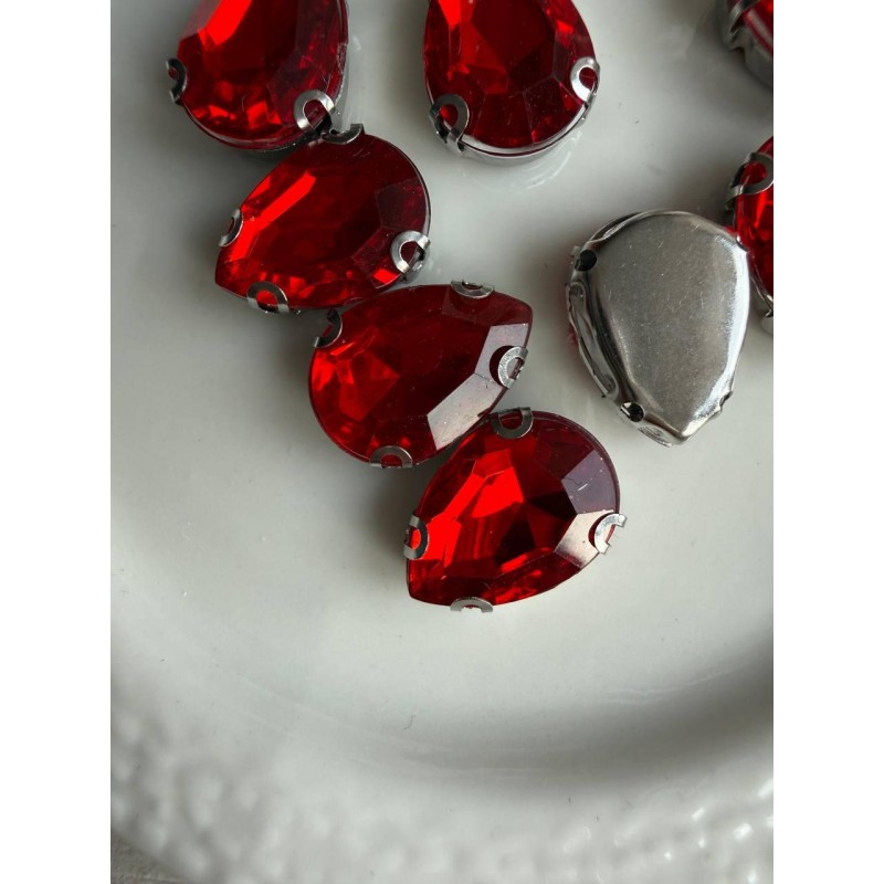 Стрази в цапах пришивні Крапля 14*10 мм червоні 10 шт